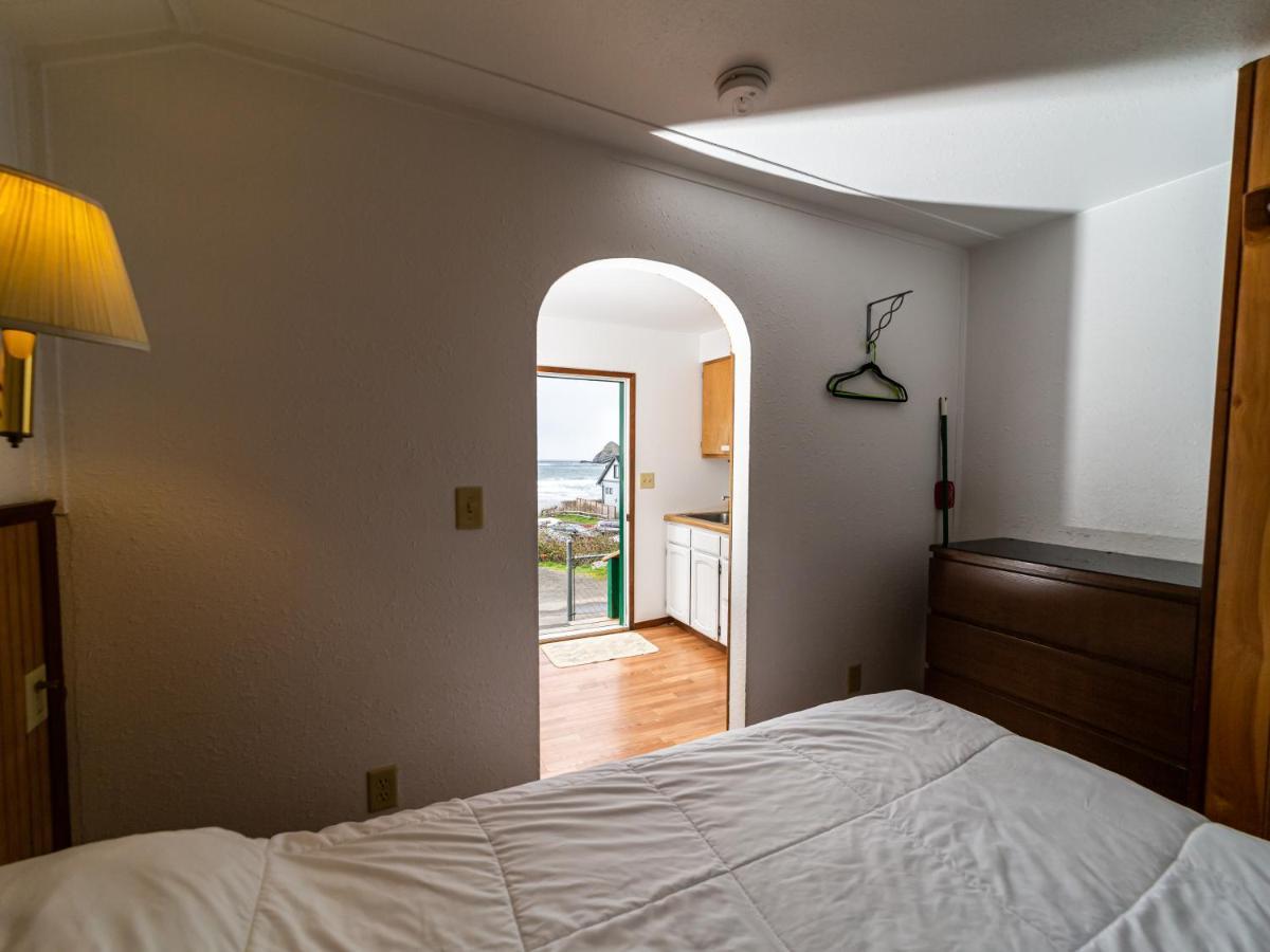 Oceanside Ocean Front Cabins ภายนอก รูปภาพ